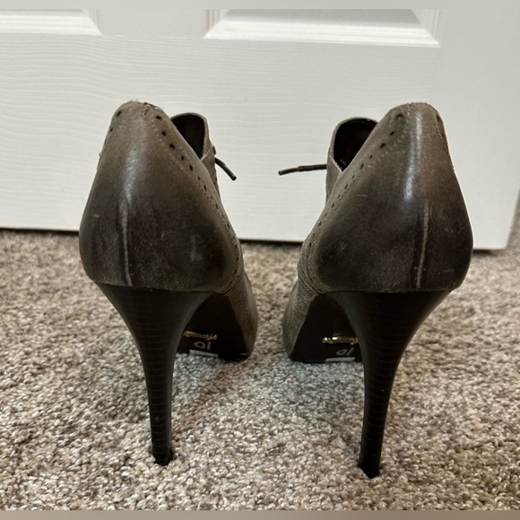 Fergie Tan Leather Booties Sz 10M - Picture 3 of 9